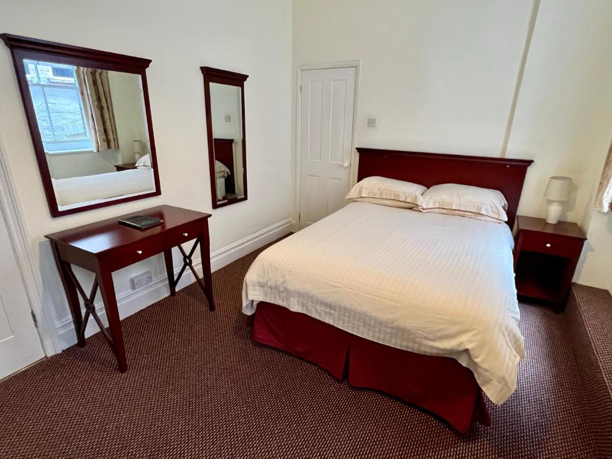 Calverts Hotel - Newport, Isle Of Wight Newport  Zewnętrze zdjęcie