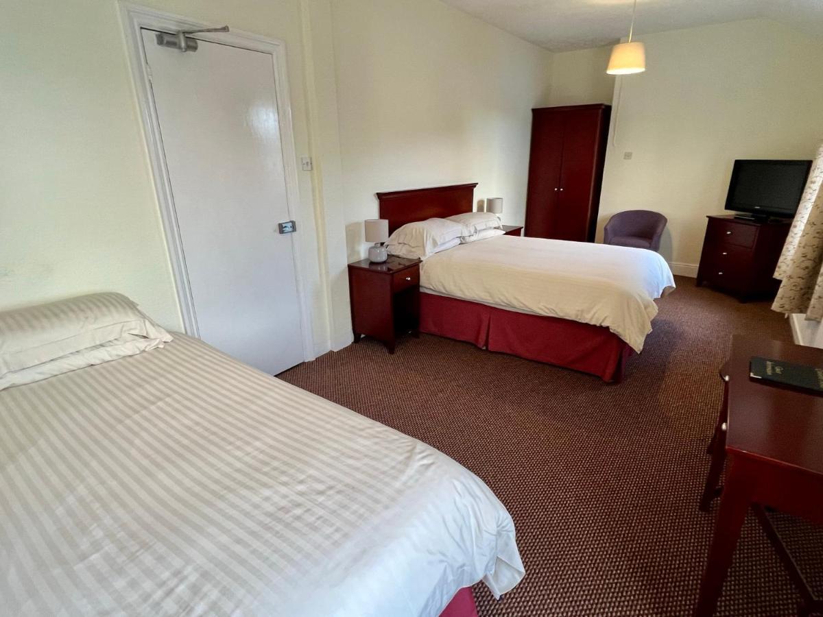 Calverts Hotel - Newport, Isle Of Wight Newport  Zewnętrze zdjęcie